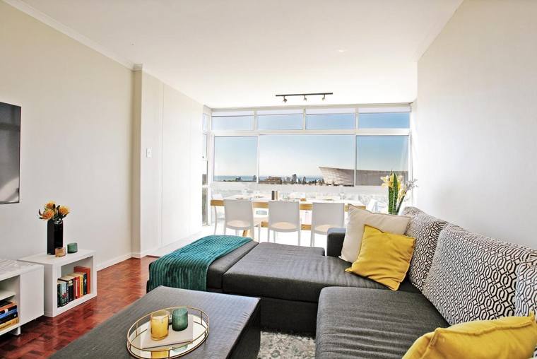 Living area facing the Atlantic
