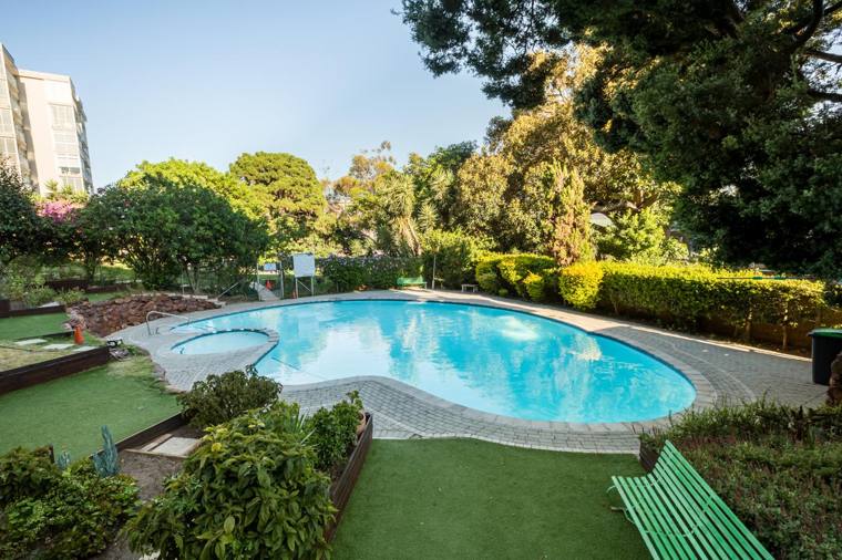 Building swimming pool
